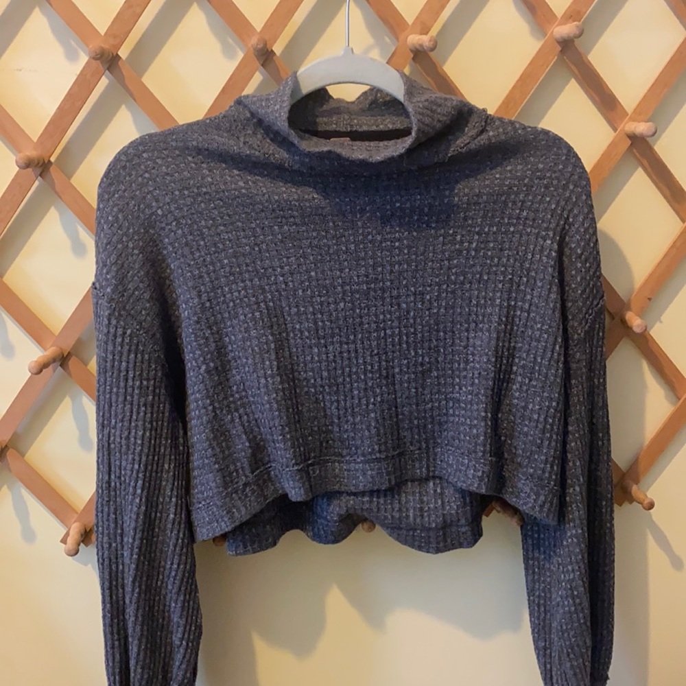 cropped grey waffle knit free people turtleneck, fun balloon sleeves!